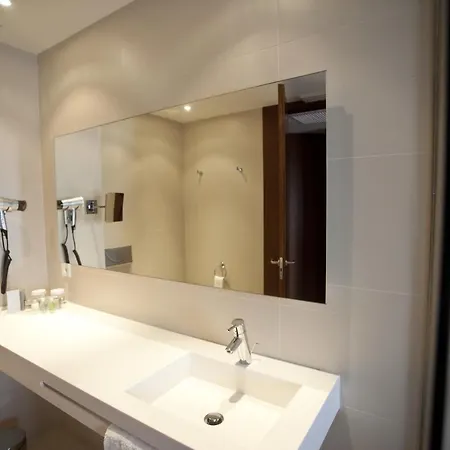 ホテル Carris Marineda 4*
