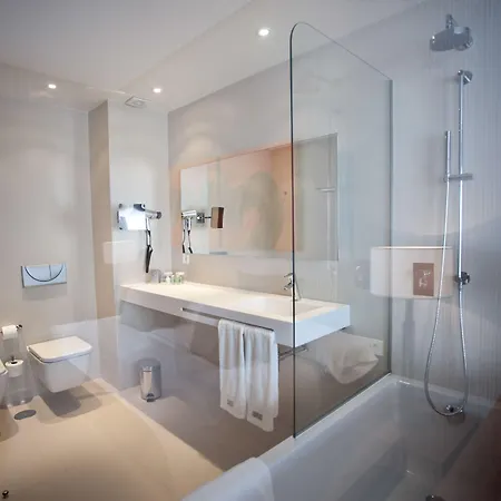 Carris Marineda Hotel