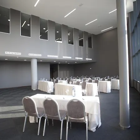 Carris Marineda 4* A Coruna