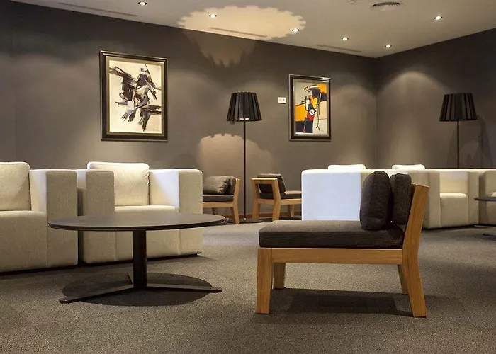 Carris Marineda Hotel A Coruna