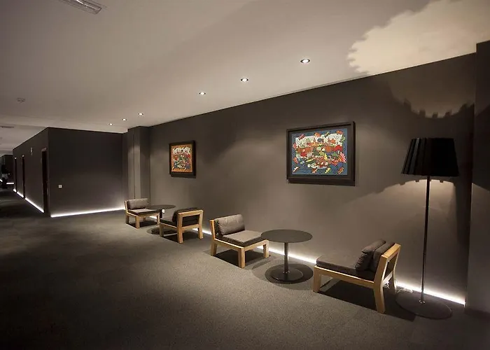 Carris Marineda Hotel