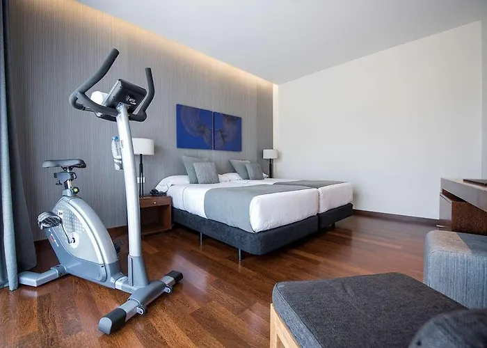 Hotel Carris Marineda 4*