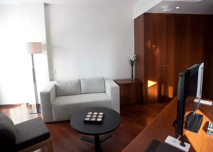 Carris Marineda Hotel